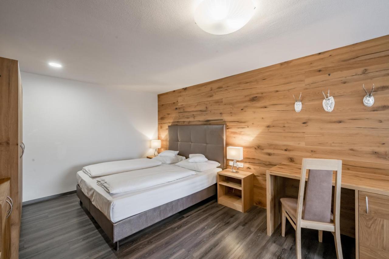 Hotel Zum Gourmet Зеефельд в Тироле Экстерьер фото
